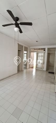 Rumah Modern 4 KT di Sektor 2 - Bintaro Jakarta Selatan Unfurnished Rumah Modern 4 KT di Sektor 2 - Bintaro Jakarta Selatan Unfurnished