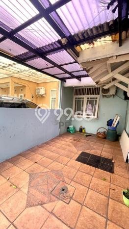 SEGERA MILIKI! Rumah area Bintaro, Tangerang Selatan, LT 135m² Bangunan 180m² SEGERA MILIKI! Rumah area Bintaro, Tangerang Selatan, LT 135m² Bangunan 180m²