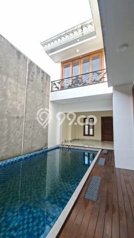 Jual Rumah Mewah Megah Dengan View Cantik di BSD City, Tangerang Jual Rumah Mewah Megah Dengan View Cantik di BSD City, Tangerang