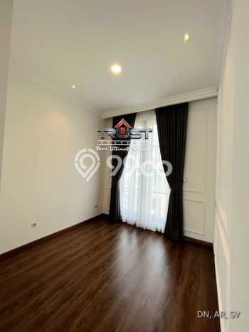 Jual Rumah Mewah Megah Dengan View Eksklusif di Sektor 7-Bintaro, Tangerang Selatan Jual Rumah Mewah Megah Dengan View Eksklusif di Sektor 7-Bintaro, Tangerang Selatan
