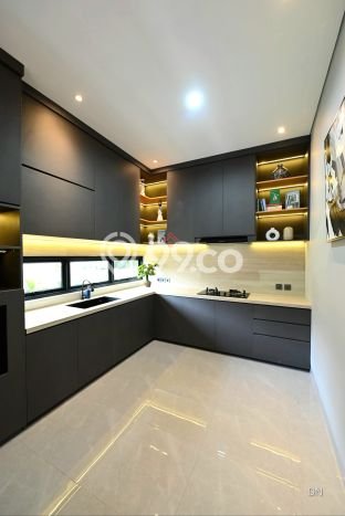 Siap Huni Rumah Mewah 4 Kamar di BSD Dekat ke Mana Pun Siap Huni Rumah Mewah 4 Kamar di BSD Dekat ke Mana Pun