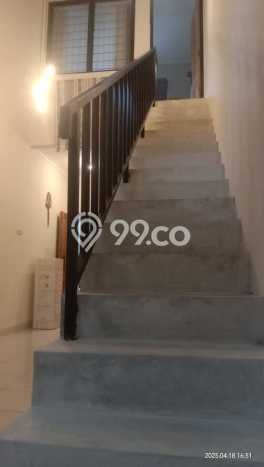 Hunian Strategis 3 KT LB 130m2 Kondisi Bagus di Sektor 9-Bintaro Hunian Strategis 3 KT LB 130m2 Kondisi Bagus di Sektor 9-Bintaro