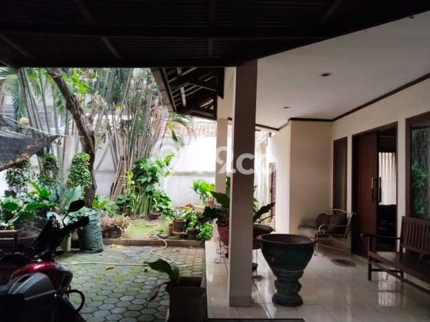 Rumah Elit LB 400m2 Siap Pakai Desain Elegan di Cipete, Jakarta Selatan Rumah Elit LB 400m2 Siap Pakai Desain Elegan di Cipete, Jakarta Selatan