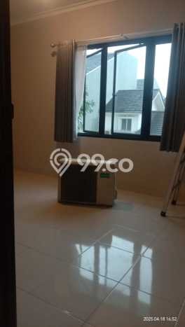 Hunian Strategis 3 KT LB 130m2 Kondisi Bagus di Sektor 9-Bintaro Hunian Strategis 3 KT LB 130m2 Kondisi Bagus di Sektor 9-Bintaro
