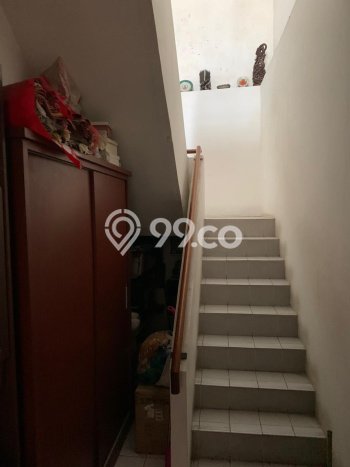Siap Huni Hunian Elit 5 Kamar di Ciputat Dekat ke Mana Pun Siap Huni Hunian Elit 5 Kamar di Ciputat Dekat ke Mana Pun