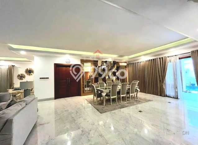 Hunian Mewah LB 1100m2 Siap Huni Desain Elegan di Pondok Indah, Jakarta Selatan Hunian Mewah LB 1100m2 Siap Huni Desain Elegan di Pondok Indah, Jakarta Selatan