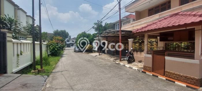 Jual Rumah Mewah Elegan Dengan View Cantik di Cinere, Jakarta Selatan Jual Rumah Mewah Elegan Dengan View Cantik di Cinere, Jakarta Selatan
