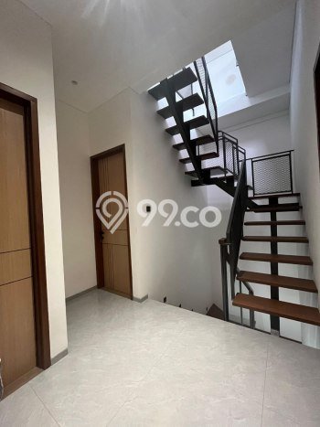 Ready to Use! Premium House LT 100m2 Desain Modern di Setra Duta Ready to Use! Premium House LT 100m2 Desain Modern di Setra Duta