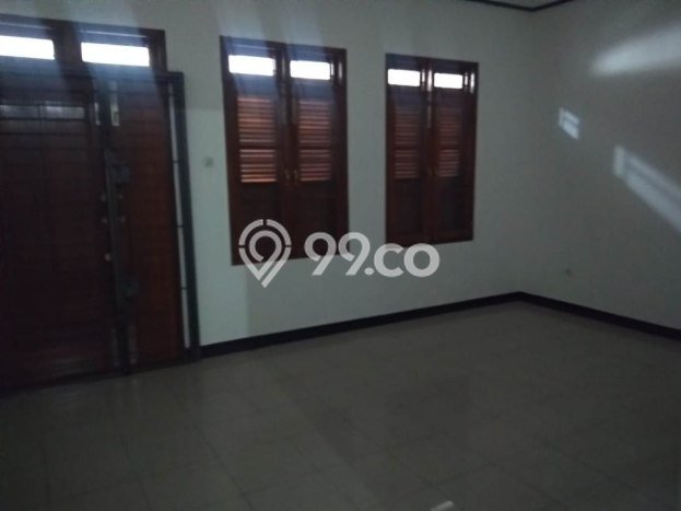 Disewakan! Rumah 5 Kamar Tidur &
3 Kamar Mandi di Bandung Kota, Bandung Disewakan! Rumah 5 Kamar Tidur &
3 Kamar Mandi di Bandung Kota, Bandung