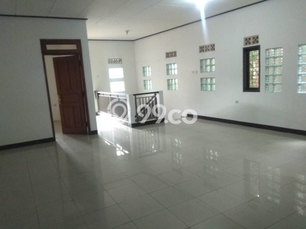 Disewakan! Rumah 5 Kamar Tidur &
3 Kamar Mandi di Bandung Kota, Bandung Disewakan! Rumah 5 Kamar Tidur &
3 Kamar Mandi di Bandung Kota, Bandung