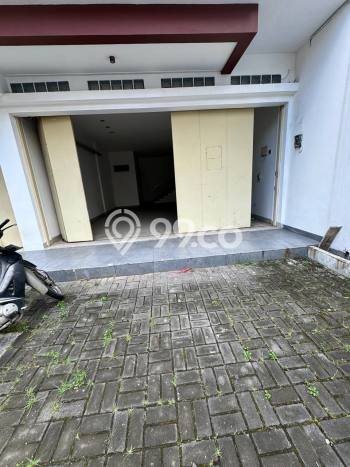 Ruko Disewa di Bandung dengan LB 180m2 Area Komersial Ramai Ruko Disewa di Bandung dengan LB 180m2 Area Komersial Ramai