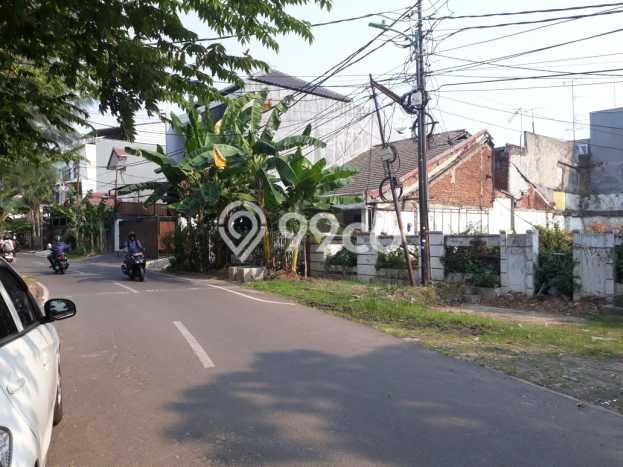 Lahan Kosong Dijual di Jakarta Timur dengan Area 345m2 Lahan Kosong Dijual di Jakarta Timur dengan Area 345m2