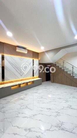 Hunian Elit LB 200m2 Siap Huni Desain Elegan di Pantai Indah Kapuk 2, Jakarta Utara Hunian Elit LB 200m2 Siap Huni Desain Elegan di Pantai Indah Kapuk 2, Jakarta Utara
