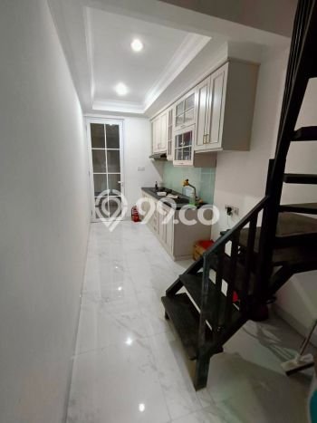 Siap Huni Rumah Mewah 3 Kamar di Menteng Dekat ke Mana Pun Siap Huni Rumah Mewah 3 Kamar di Menteng Dekat ke Mana Pun
