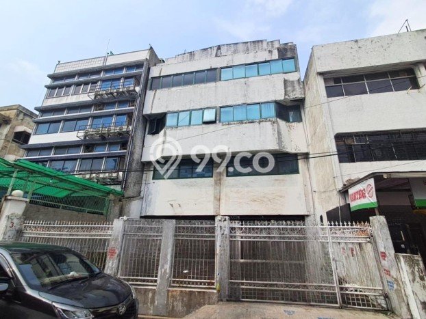LOKASI STRATEGIS! Ruko di , Luas 661m2m², Pusat Bisnis, Mainroad LOKASI STRATEGIS! Ruko di , Luas 661m2m², Pusat Bisnis, Mainroad