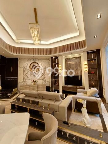 Siap Huni Rumah Mewah 3 Kamar di Menteng Dekat ke Mana Pun Siap Huni Rumah Mewah 3 Kamar di Menteng Dekat ke Mana Pun