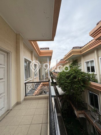 Rumah Luxury Modern Tanpa Renovasi di Pluit Jakarta Utara Rumah Luxury Modern Tanpa Renovasi di Pluit Jakarta Utara