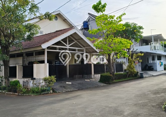 Dijual Rumah Mewah Megah Dengan View Cantik di Sektor 9-Bintaro, Tangerang Selatan Dijual Rumah Mewah Megah Dengan View Cantik di Sektor 9-Bintaro, Tangerang Selatan