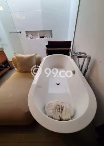 For Sale! Luxury House LT 234m2 Desain Elegan di Veteran For Sale! Luxury House LT 234m2 Desain Elegan di Veteran