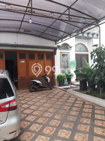 Rumah Elit Modern Siap Huni di Petukangan Jakarta Selatan Rumah Elit Modern Siap Huni di Petukangan Jakarta Selatan