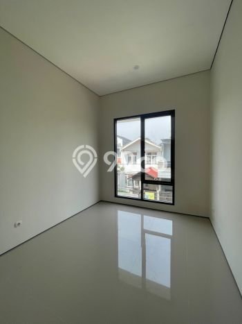 For Sale Hunian Rumah Terawat 3 Kamar di Sektor 5 - Bintaro, Tangerang Selatan For Sale Hunian Rumah Terawat 3 Kamar di Sektor 5 - Bintaro, Tangerang Selatan