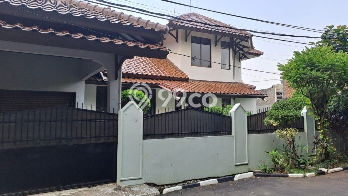 Jual Rumah Luas Elegan Dengan View Eksklusif di Pejaten, Jakarta Selatan Jual Rumah Luas Elegan Dengan View Eksklusif di Pejaten, Jakarta Selatan