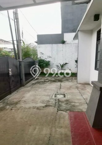Rumah Luas Asri 3 KT Siap Huni di Bintaro Tangerang Selatan Rumah Luas Asri 3 KT Siap Huni di Bintaro Tangerang Selatan
