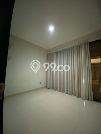 Ready to Use! Premium House LT 204m2 Desain Elegan di Sektor 7-Bintaro Ready to Use! Premium House LT 204m2 Desain Elegan di Sektor 7-Bintaro