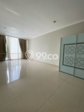 Ready to Use! Premium House LT 204m2 Desain Elegan di Sektor 7-Bintaro Ready to Use! Premium House LT 204m2 Desain Elegan di Sektor 7-Bintaro