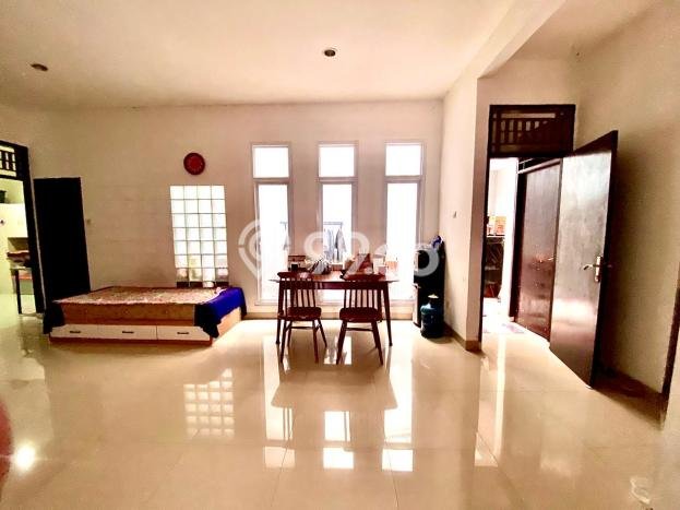 Rumah Luas Asri 3 KT Siap Huni di Bintaro Tangerang Selatan Rumah Luas Asri 3 KT Siap Huni di Bintaro Tangerang Selatan