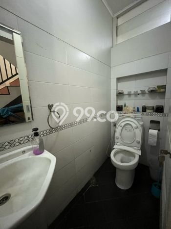 Rumah Luxury Modern Tanpa Renovasi di Bintaro Tangerang Selatan Rumah Luxury Modern Tanpa Renovasi di Bintaro Tangerang Selatan