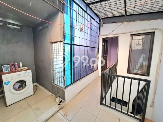 Rumah Luas Asri 2 KT Siap Pakai di Jatibening Bekasi Rumah Luas Asri 2 KT Siap Pakai di Jatibening Bekasi