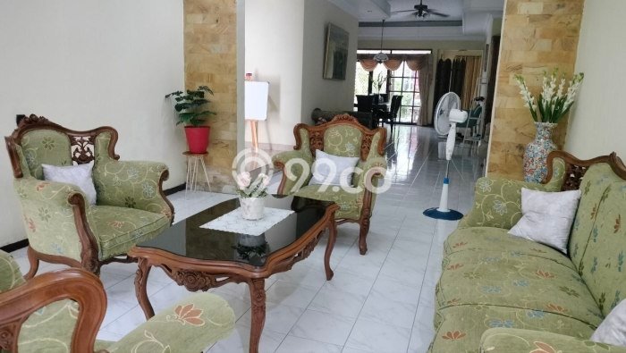 Rumah Mewah LB 220m2 Siap Pakai Desain Elegan di Condet, Jakarta Timur Rumah Mewah LB 220m2 Siap Pakai Desain Elegan di Condet, Jakarta Timur