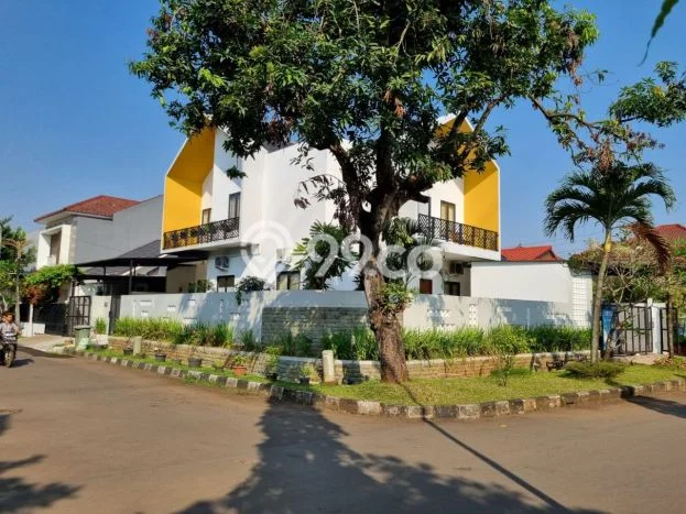 Rumah Elit Modern Tanpa Renovasi di Cikunir Bekasi Rumah Elit Modern Tanpa Renovasi di Cikunir Bekasi