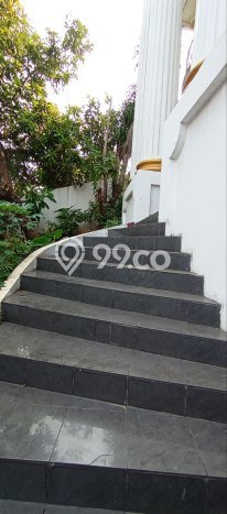For Sale! Luxury House LT 376m2 Desain Elegan di Salemba For Sale! Luxury House LT 376m2 Desain Elegan di Salemba