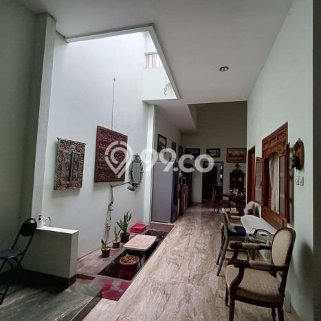 Dijual Rumah Luas Elegan Dengan View Eksklusif di Grogol, Jakarta Barat Dijual Rumah Luas Elegan Dengan View Eksklusif di Grogol, Jakarta Barat