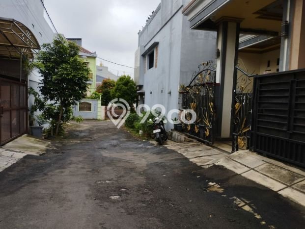 For Sale Hunian Rumah Terawat 5 Kamar di Bintara, Bekasi For Sale Hunian Rumah Terawat 5 Kamar di Bintara, Bekasi