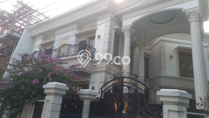 Dijual Rumah Mewah Elegan Dengan View Eksklusif di Rawamangun, Jakarta Timur Dijual Rumah Mewah Elegan Dengan View Eksklusif di Rawamangun, Jakarta Timur
