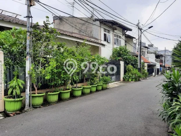 Jual Rumah Minimalis Bagus Punya 8 KT di Tebet Jakarta Selatan SHM Jual Rumah Minimalis Bagus Punya 8 KT di Tebet Jakarta Selatan SHM