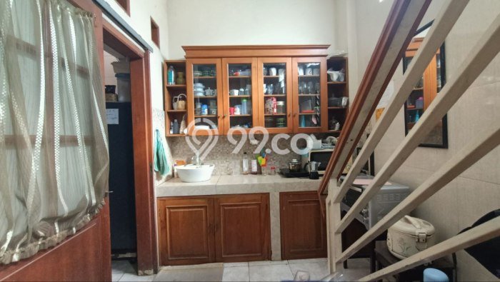 Dijual Rumah Mewah Elegan Dengan View Cantik di Jatiwaringin, Bekasi Dijual Rumah Mewah Elegan Dengan View Cantik di Jatiwaringin, Bekasi