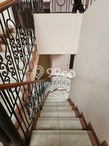 Siap Huni Hunian Elit 5 Kamar di Duren Sawit Dekat ke Mana Saja Siap Huni Hunian Elit 5 Kamar di Duren Sawit Dekat ke Mana Saja