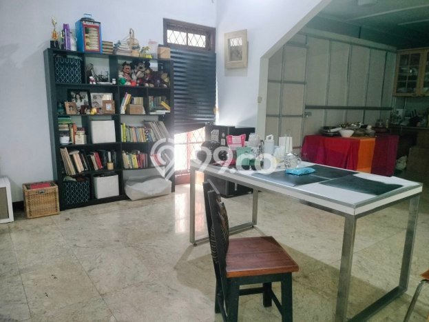 Siap Huni Hunian Elit 5 Kamar di Cilandak Dekat ke Mana Pun Siap Huni Hunian Elit 5 Kamar di Cilandak Dekat ke Mana Pun