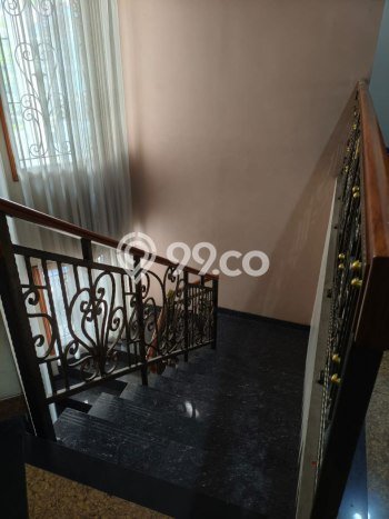 Dijual Rumah Mewah Elegan Dengan View Eksklusif di Rawamangun, Jakarta Timur Dijual Rumah Mewah Elegan Dengan View Eksklusif di Rawamangun, Jakarta Timur