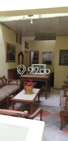 Jual Rumah Minimalis Bagus Punya 8 KT di Tebet Jakarta Selatan SHM Jual Rumah Minimalis Bagus Punya 8 KT di Tebet Jakarta Selatan SHM