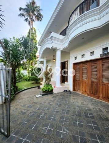 Ready to Use! Luxury House LT 250m2 Desain Elegan di Rawamangun Ready to Use! Luxury House LT 250m2 Desain Elegan di Rawamangun