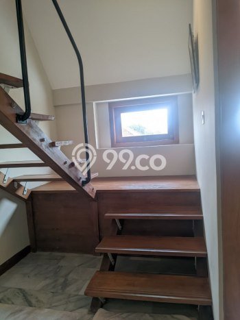 Rumah Elit Modern Siap Huni di Rawamangun Jakarta Timur Rumah Elit Modern Siap Huni di Rawamangun Jakarta Timur