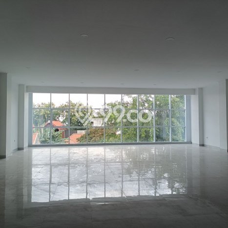 Lokasi Strategis! Dijual Kantor Bisnis di Jatinegara, Jakarta Timur Kondisi Bagus Lokasi Strategis! Dijual Kantor Bisnis di Jatinegara, Jakarta Timur Kondisi Bagus