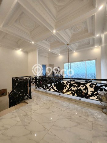 Rumah Luxury Modern Siap Huni di Pulomas Jakarta Timur Rumah Luxury Modern Siap Huni di Pulomas Jakarta Timur