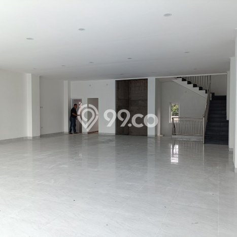 Lokasi Strategis! Dijual Kantor Bisnis di Jatinegara, Jakarta Timur Kondisi Bagus Lokasi Strategis! Dijual Kantor Bisnis di Jatinegara, Jakarta Timur Kondisi Bagus