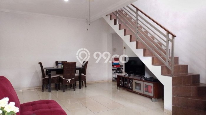 Rumah Luas Asri 3 KT Siap Pakai di Jatiwaringin Jakarta Timur Rumah Luas Asri 3 KT Siap Pakai di Jatiwaringin Jakarta Timur